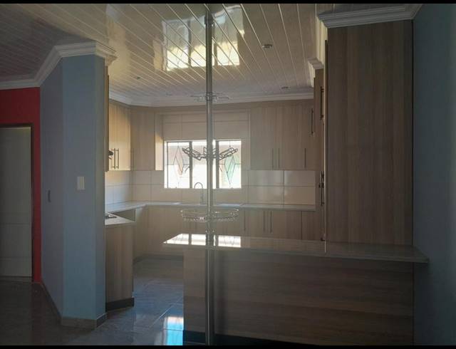 2 BEDROOM APARTMENT FOR SALE IN LADANNA